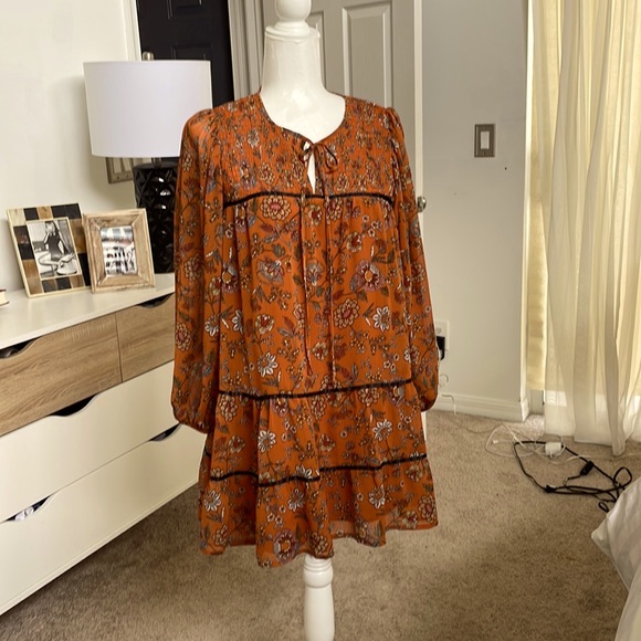 Forever 21 Peasant Dress - Picture 1 of 8